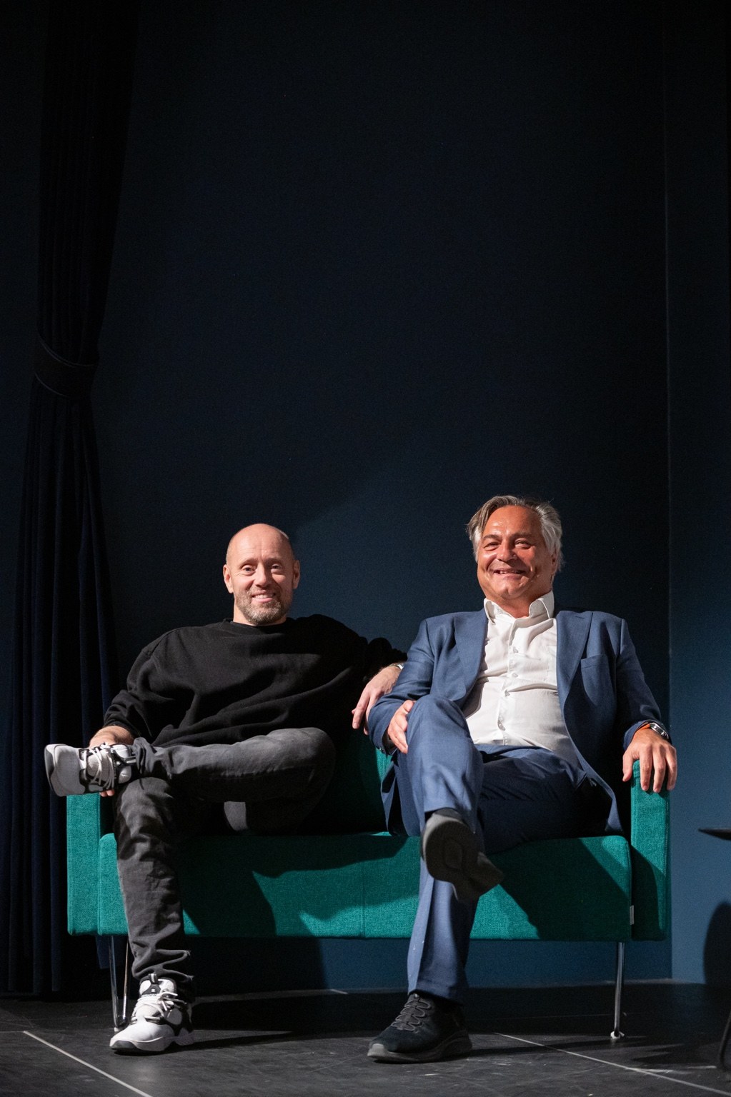 Sofaprat med Aksel og Are